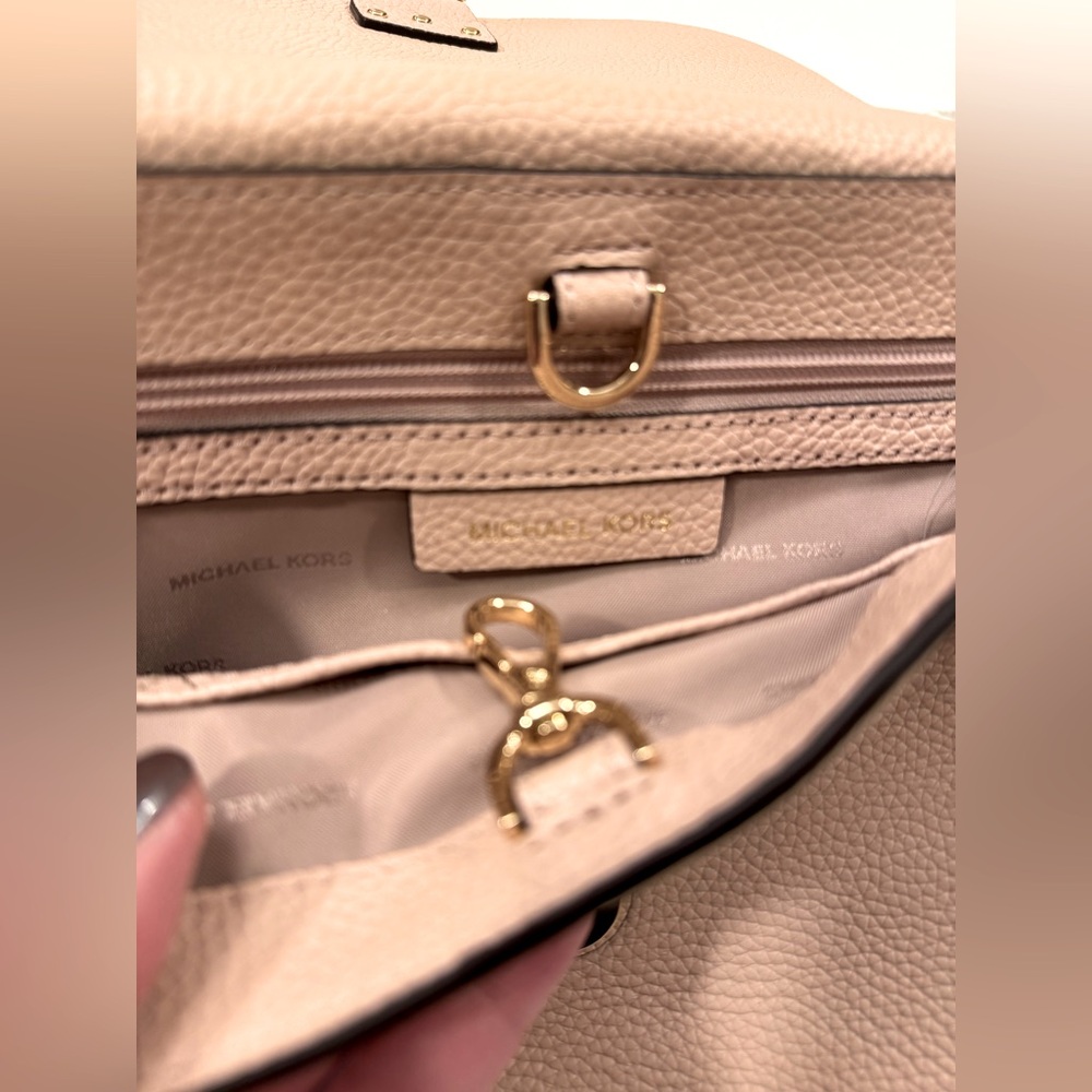 🆕 NWT Michael Kors Bristol Satchel Bag with studs • Soft Nude Pink - Picture 9 of 16